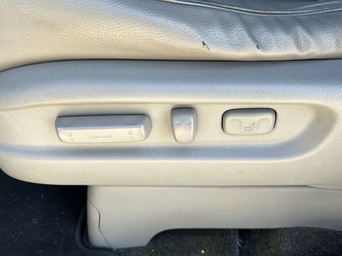 Used 2016 Honda Odyssey Touring Elite image 26