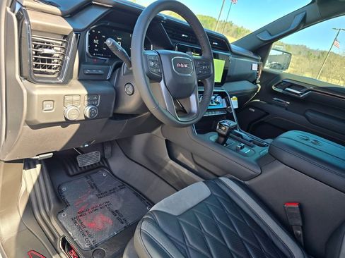 New 2026 GMC Sierra 1500 AT4 w/ AT4 Premium Package AWD/4WD image 27