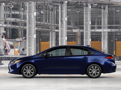 New 2026 Toyota Corolla LE FWD image 4
