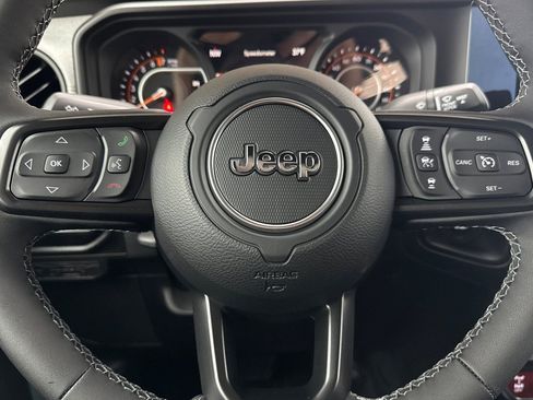 New 2026 Jeep Gladiator Sport AWD/4WD image 17