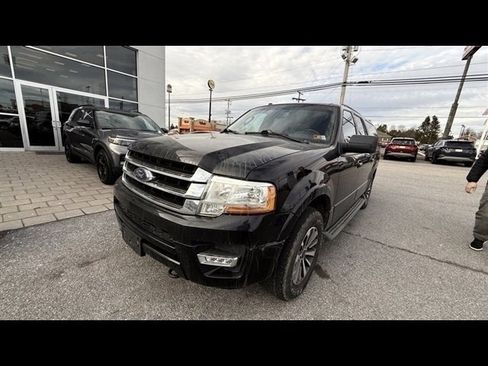Used 2016 Ford Expedition EL XLT w/ Equipment Group 202A image 3