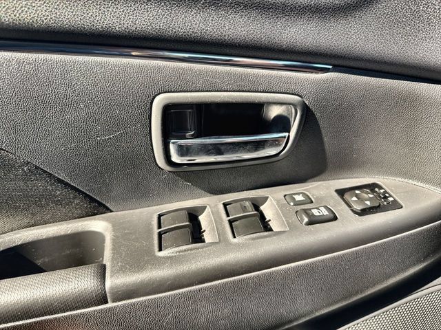 Used 2025 Mitsubishi Outlander Sport ES AWD/4WD image 13