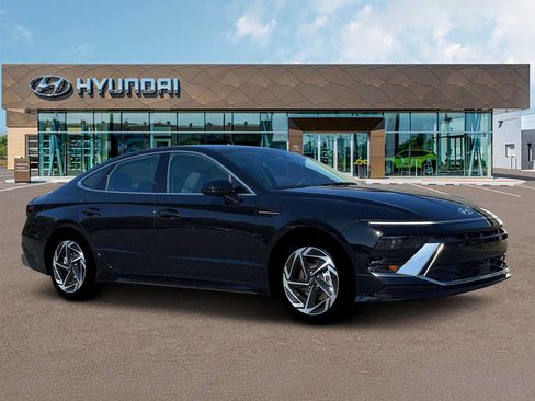 New 2026 Hyundai Sonata SEL FWD image 10