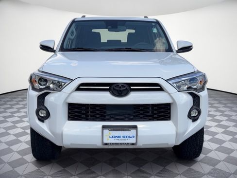 Used 2022 Toyota 4Runner SR5 Premium w/ Moonroof Package RWD image 6