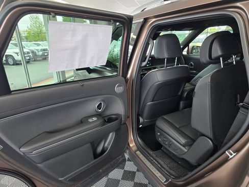 New 2026 Hyundai Palisade Calligraphy AWD/4WD image 32