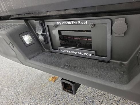 Used 2021 Ford F150 XLT w/ Equipment Group 302A High AWD/4WD image 11