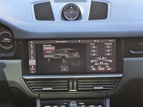 Used 2019 Porsche Cayenne image 19