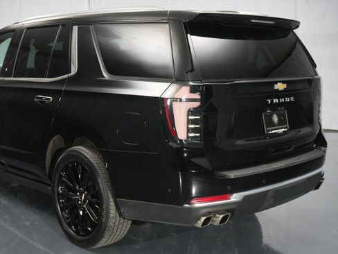 Used 2025 Chevrolet Tahoe High Country image 23