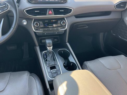 Used 2019 Hyundai Santa Fe Limited FWD image 18