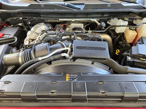 Used 2025 Chevrolet Silverado 2500 High Country w/ High Country Premium Package AWD/4WD image 40