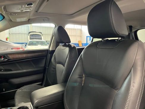 Used 2019 Subaru Outback 3.6R Limited w/ Popular Package #2 AWD/4WD image 23