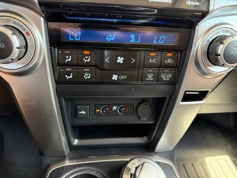 Used 2023 Toyota 4Runner Limited AWD/4WD image 38