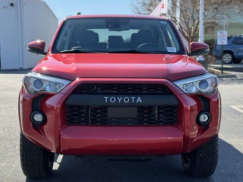 Used 2022 Toyota 4Runner SR5 Premium image 4