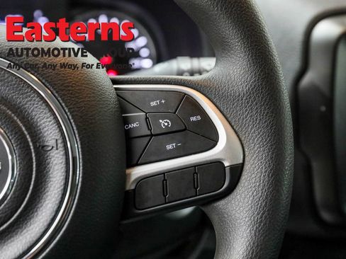 Used 2023 Jeep Renegade Latitude image 16