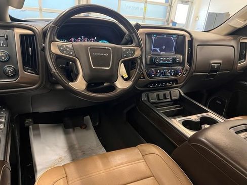 Used 2019 GMC Sierra 3500 Denali w/ Duramax Plus Package AWD/4WD image 22