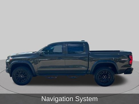 Used 2024 Chevrolet Colorado Trail Boss w/ Technology Package AWD/4WD image 2