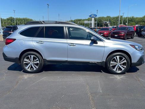 Used 2018 Subaru Outback 2.5i Limited AWD/4WD image 6