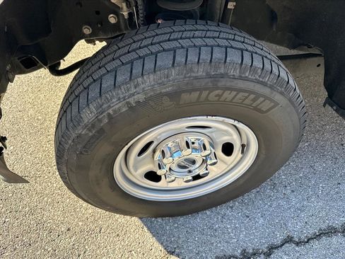 Used 2022 Ford F350 XL w/ Power Equipment Group image 10