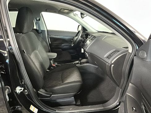 Used 2025 Mitsubishi Outlander Sport ES AWD/4WD image 33
