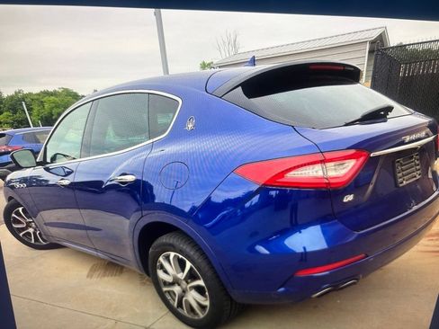 Used 2019 Maserati Levante AWD/4WD image 2