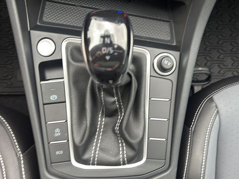 New 2026 Volkswagen Jetta SE FWD image 27