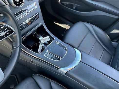 Used 2022 Mercedes-Benz GLC 300 w/ Premium Package Lite image 14