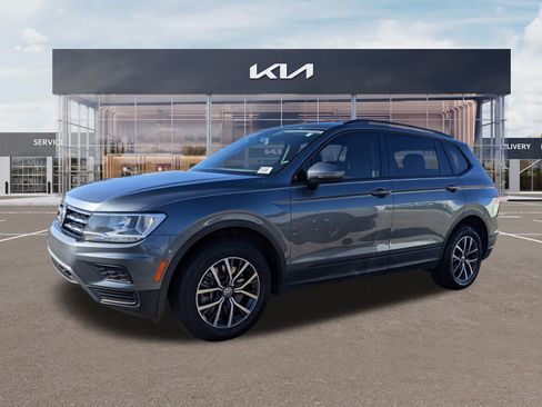 Used 2021 Volkswagen Tiguan S image 6