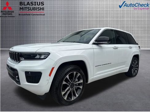 Used 2023 Jeep Grand Cherokee Overland AWD/4WD image 21