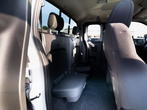 Used 2025 Nissan Frontier S w/ S Utility Package image 11