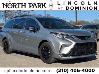 Used 2022 Toyota Sienna XSE w/ XSE Plus Package