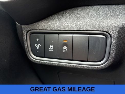 Used 2025 Kia Soul LX w/ LX Technology Package FWD image 7