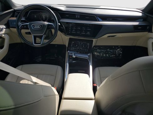 Used 2024 Audi Q8 e-tron Premium Plus w/ Premium Plus Package AWD/4WD image 10