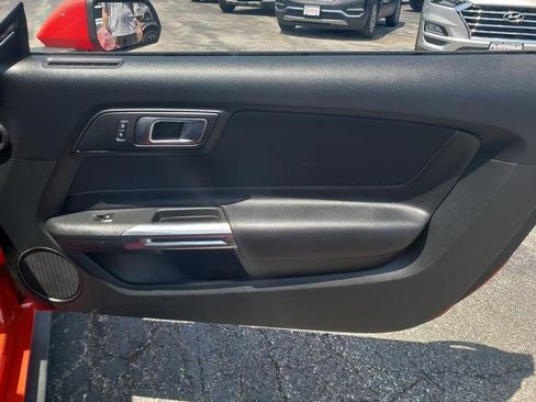 Used 2020 Ford Mustang Coupe image 12