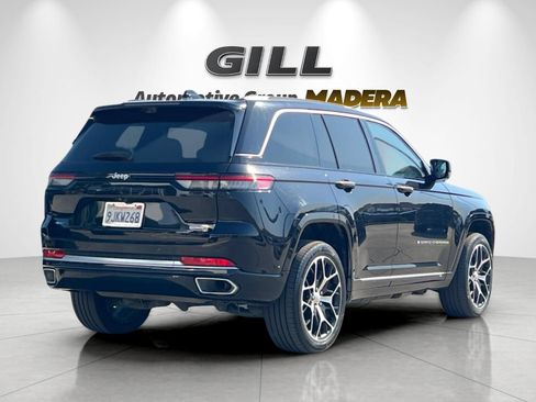 Used 2023 Jeep Grand Cherokee Summit AWD/4WD image 3
