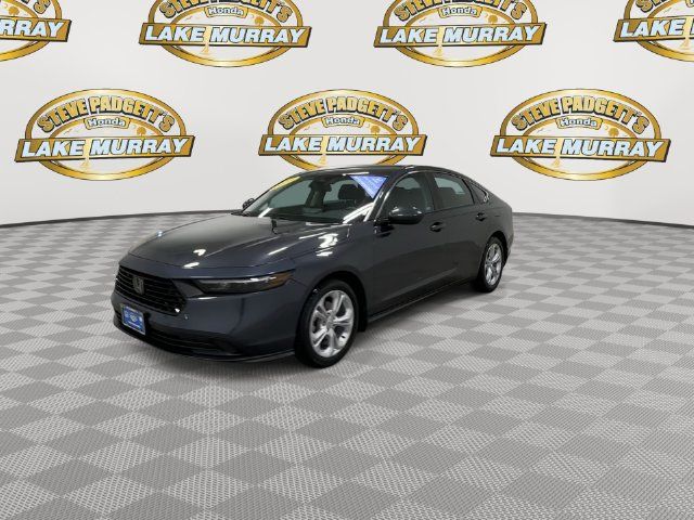 Used 2025 Honda Accord LX image 8