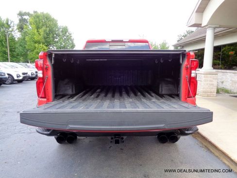 Used 2019 Chevrolet Silverado 1500 LT Trail Boss AWD/4WD image 27