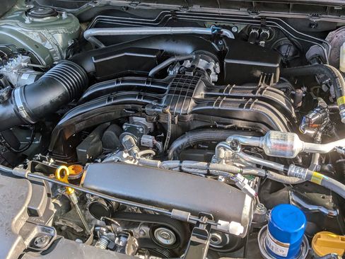 Used 2025 Subaru Crosstrek 2.5i Limited w/ Crosstrek Mirror Package image 34