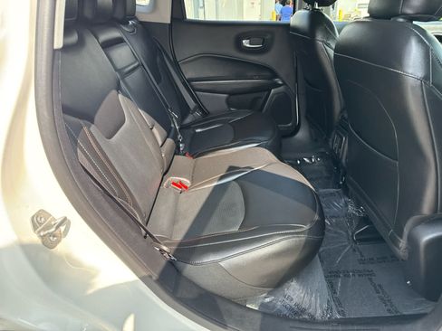 Used 2019 Jeep Compass Limited FWD image 14