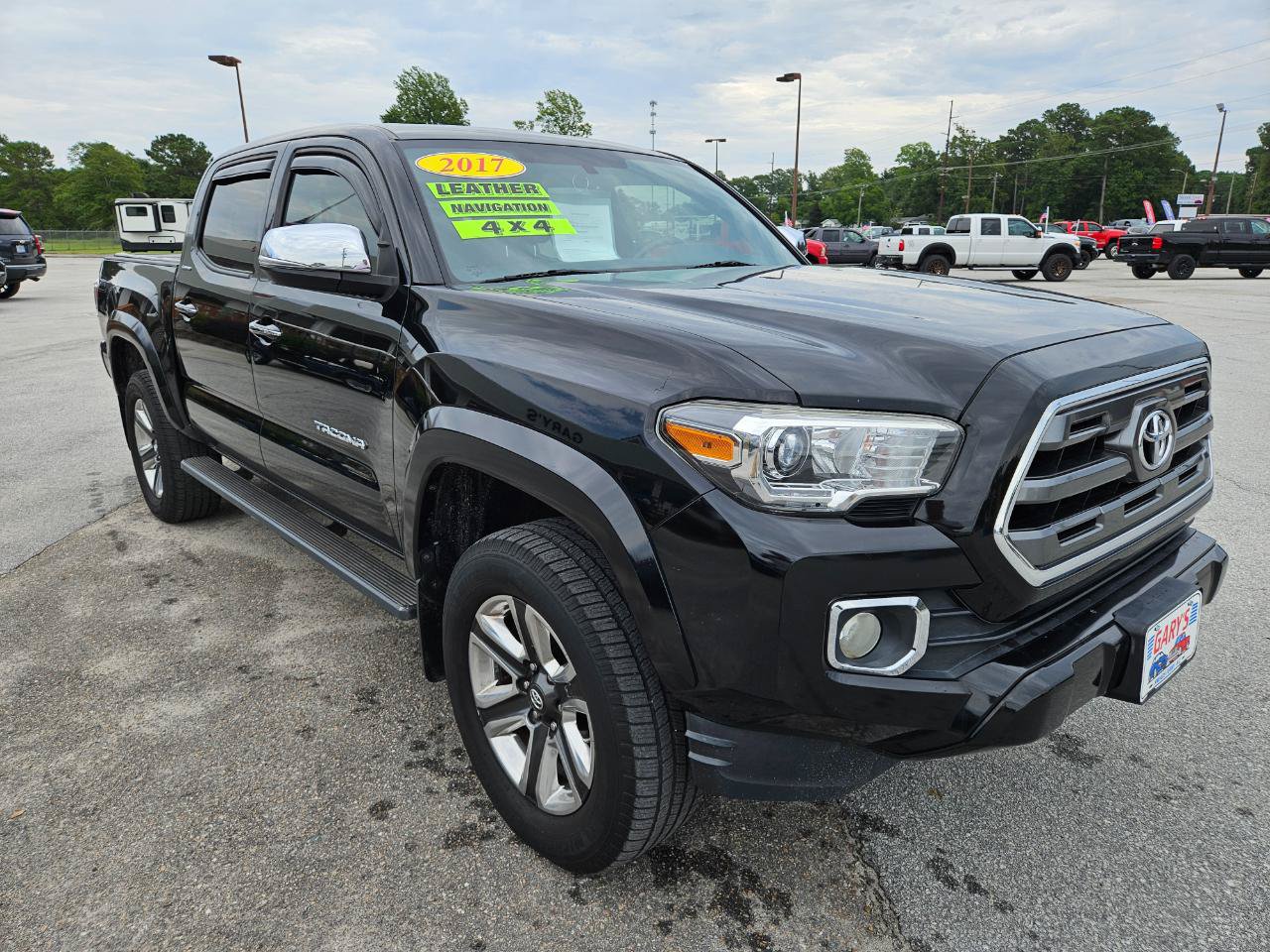 Used 2017 Toyota Tacoma Limited w/ Tow Package AWD/4WD image 8