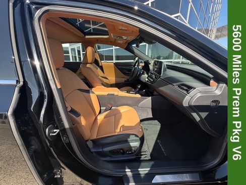 Used 2025 Lexus ES 350 w/ Premium Package FWD image 10