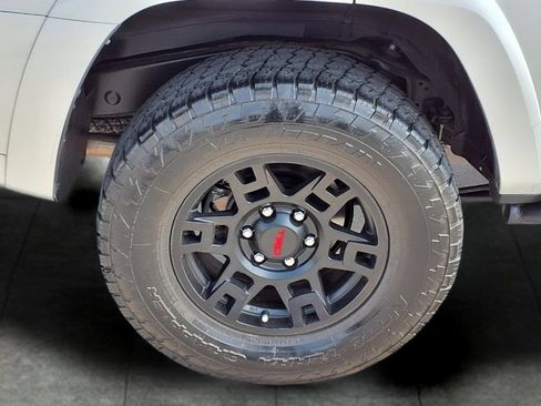 Used 2024 Toyota 4Runner TRD Off-Road Premium AWD/4WD image 9