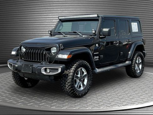 Used 2019 Jeep Wrangler Unlimited Sahara AWD/4WD image 3