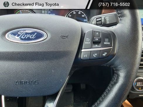Used 2022 Ford Maverick Lariat w/ Lariat Luxury Package image 14