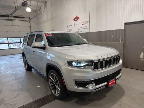 Used 2022 Jeep Wagoneer Series III w/ Premium Group I AWD/4WD image 1