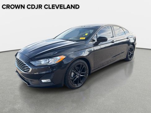 Used 2019 Ford Fusion SE w/ Equipment Group 151A image 8