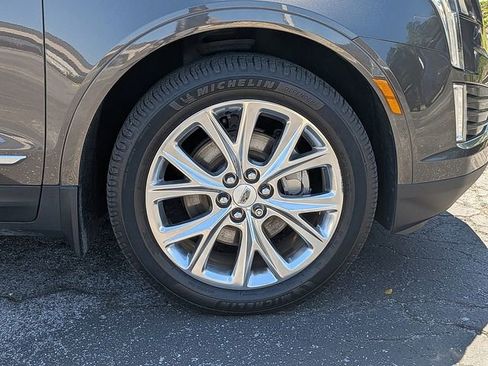 Used 2019 Cadillac XT5 Luxury w/ LPO, Radiant Package FWD image 11