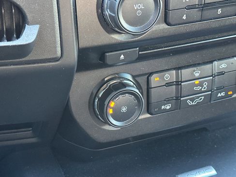 Used 2018 Ford F150 XL w/ Equipment Group 101A Mid RWD image 28