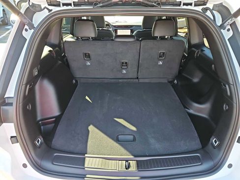 New 2026 Jeep Grand Cherokee Altitude image 33