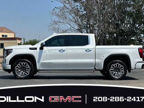 Used 2025 GMC Sierra 1500 Denali Ultimate AWD/4WD image 7