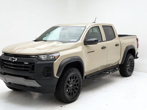 Used 2024 Chevrolet Colorado Trail Boss w/ Advanced Trailering Package image 6